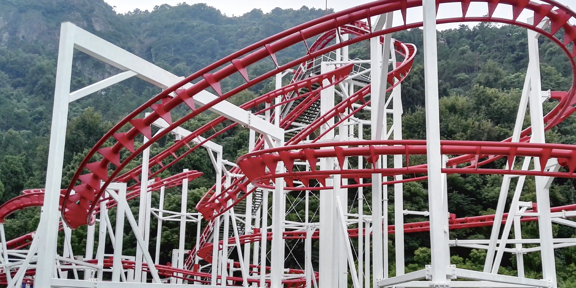 悬挂过山车（II型）